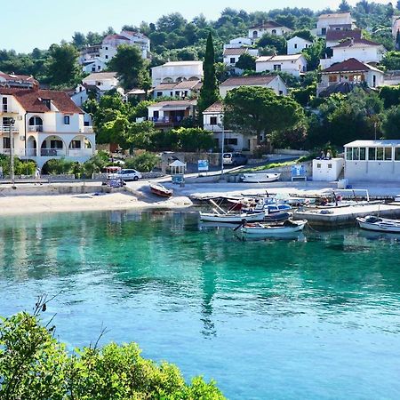 Apartmani Laura Trogir Ngoại thất bức ảnh
