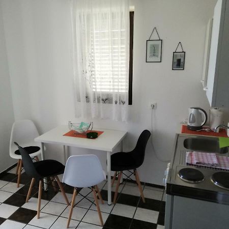 Apartmani Laura Trogir Ngoại thất bức ảnh