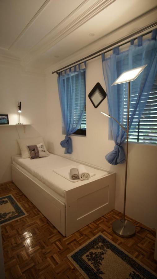 Apartmani Laura Trogir Ngoại thất bức ảnh