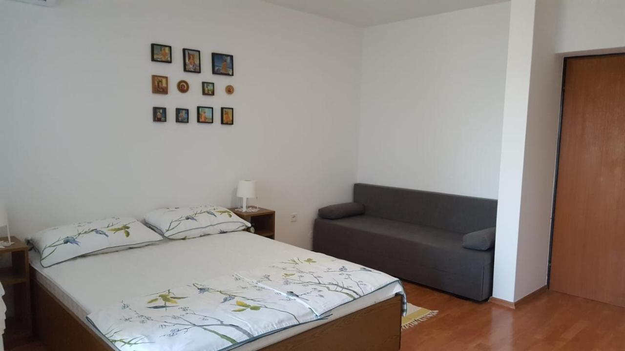 Apartmani Laura Trogir Ngoại thất bức ảnh