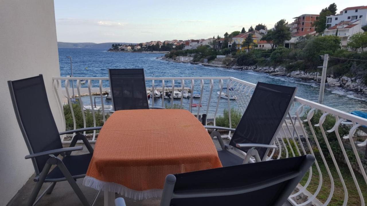 Apartmani Laura Trogir Ngoại thất bức ảnh